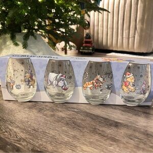 Disney Festive Winnie the Pooh Wine Glass Set
